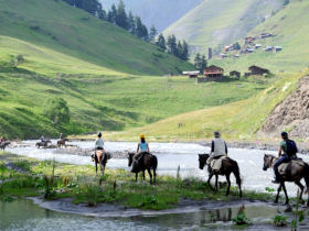 Georgia horse trekking holiday