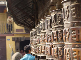 Teach in Buddhist monasteries, Nepal