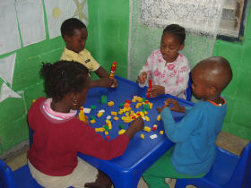 Volunteer with children in South Africa