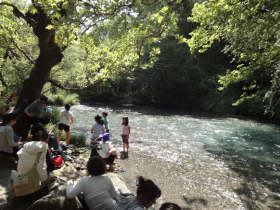 The best reward after trekking: picnic next to the river