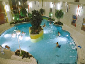 Northern lights family holiday, tailor made