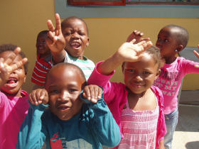 Volunteer with children in South Africa