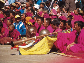 Small group Bhutan trekking holiday