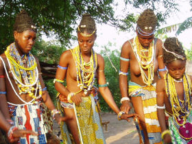 Ashanti craft workshops & community tours, Ghana