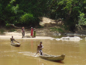 Wood carving tours in Ghana