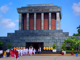 Small group tours to Vietnam and Cambodia