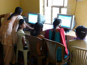 Community slum volunteering India