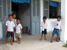 Teach children in Cambodia