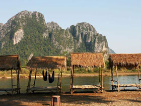Laos adventure holiday, Bangkok to Vang Vieng