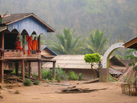 Laos adventure holiday, Bangkok to Vang Vieng