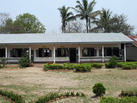 Volunteer with orphans in Laos