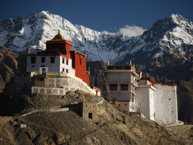 Indian Himalaya motorbike tour