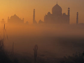 India tour, Taj, tigers and Ganges holiday