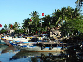 Hanoi to Saigon Overland tour
