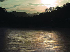 Mekong river cruises, Laos