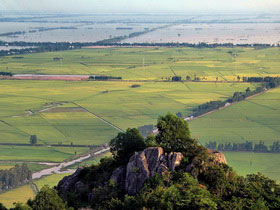 Indochina overland tour, Saigon to Angkor
