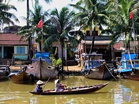 Hanoi to Da Nang tour in Vietnam