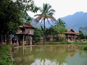 Hanoi to Da Nang tour in Vietnam