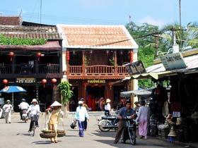 Hanoi to Da Nang tour in Vietnam