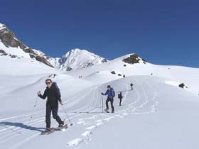 Snowy descent near Gavarnie