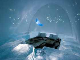 Swedish Lapland activity holiday provided by Responsible Travel - If the ICEHOTEL isn't enough, the fells around Kiruna create some of Sweden's most spectacular scenery. It's no surprise then that they also provide some of the best snowmobile and dog sledding trails in Northern Europe.