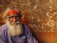 Aboriginal guide on Uluru tour