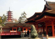 Temples on Japn cycling holiday