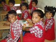 Children, teaching projects in India