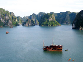 Overland tours of Vietnam