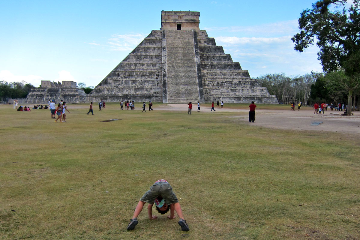 Meksiko - Page 7 Dtg-cr3326-mexico-chichen-itza-srop