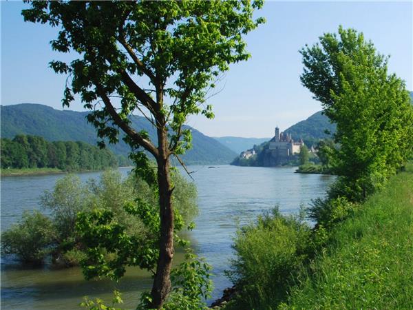 Passau to Vienna cycling holiday in Austria and Germany