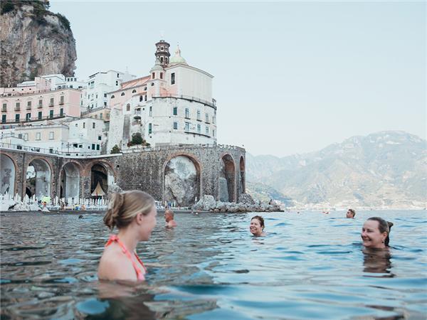 Group tour in Italy, Rome to Amalfi Coast