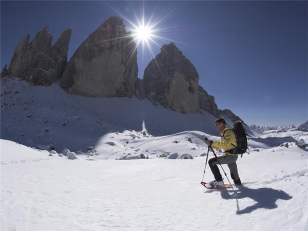 responsible travel snowshoeing