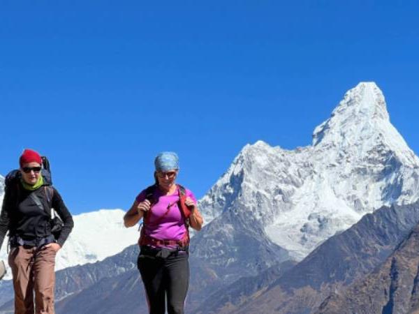 Everest walking holidays deals