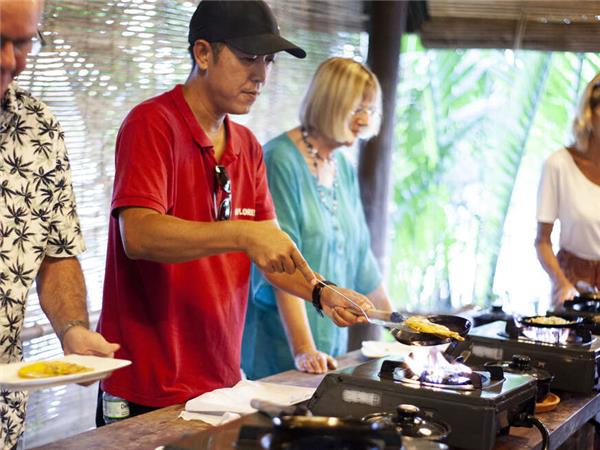 Vietnam food and culture holiday