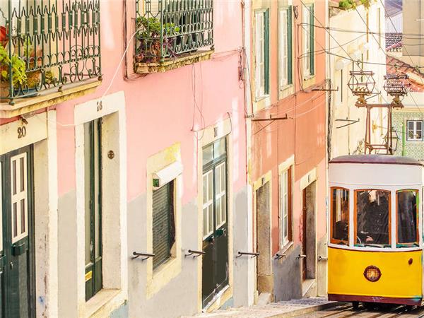 Lisbon to Algarve cycling holiday in Portugal