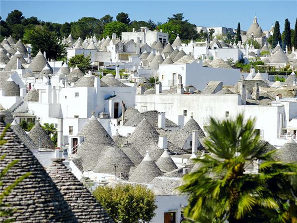 Puglia walking holiday in Italy