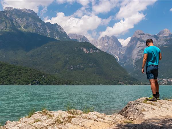 Walking in Lake Garda: Valle dei Laghi holiday