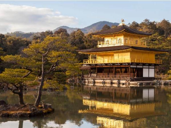 Walking tours to Japan