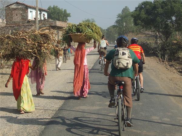 last minute cycling holidays abroad