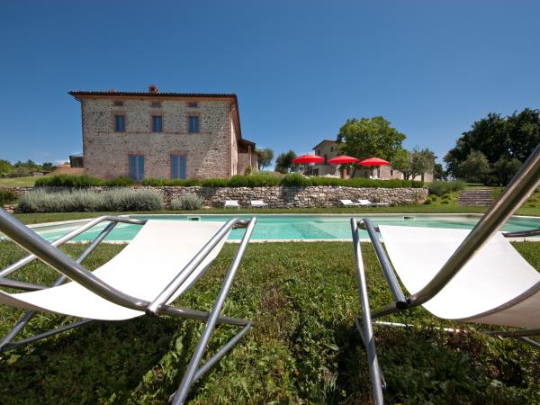 Yoga and vegetarian cooking holiday, Italy