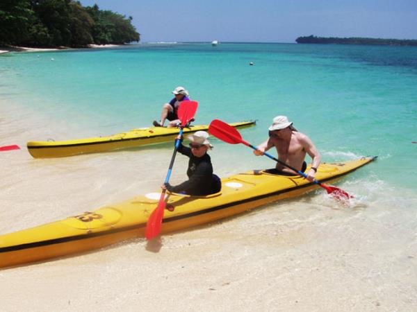Papua New Guinea sea kayaking holiday