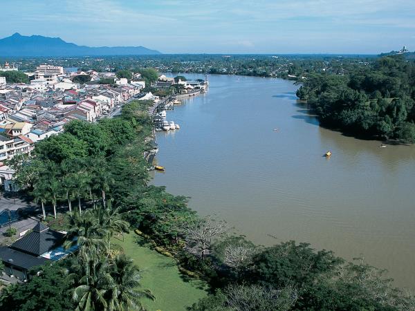 Luxury beach holiday in Borneo & Orangutans