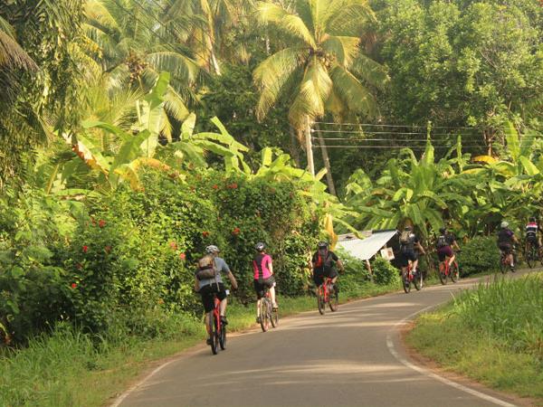 Sri Lanka coast to coast cycling holiday