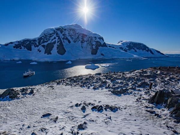 Journey to the Antarctic circle holiday