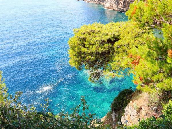 Dubrovnik walking & cycling short break