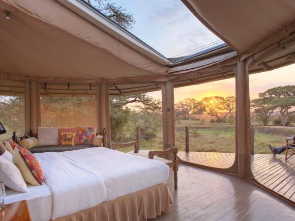 Mara Naboisho Conservancy safari camp
