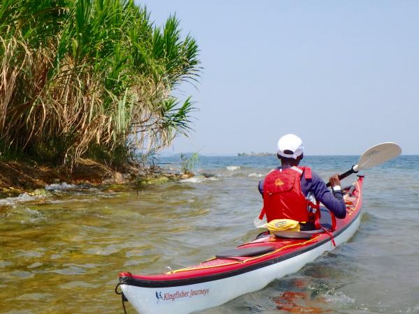 Rwanda kayaking holiday and gorilla safari