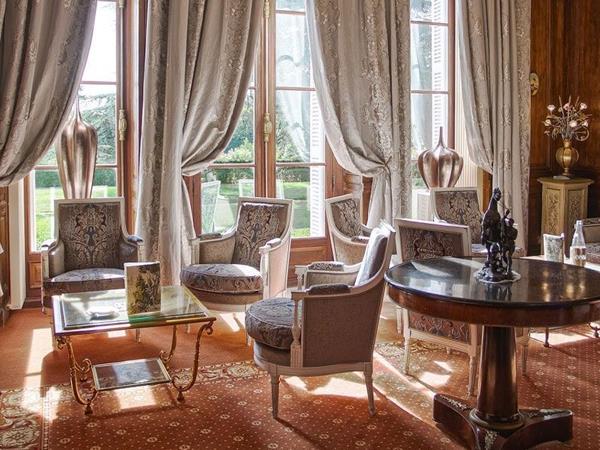 Loire Valley luxury cycling holiday