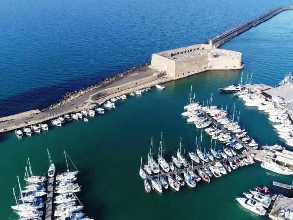 Crete private tour holiday